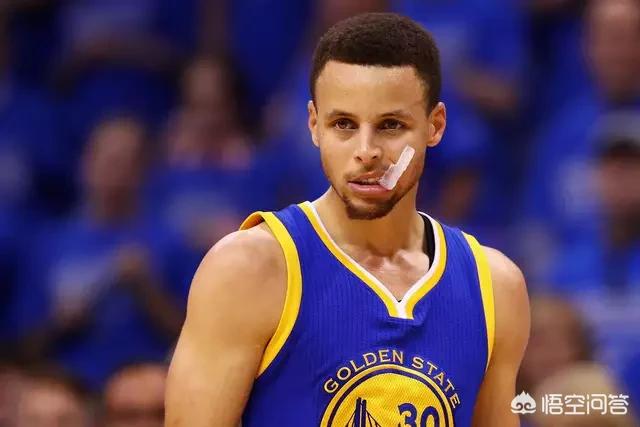 直播海报：霸王归来 何润东助阵苏超宿迁对战南京